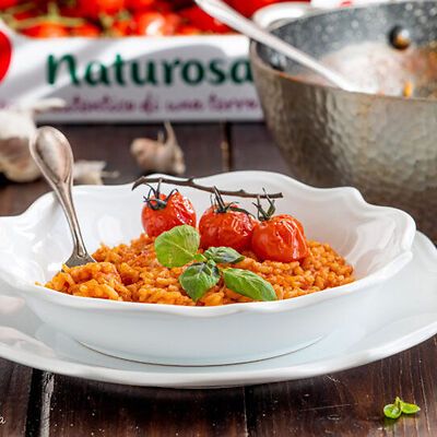 Risotto con sugo di pomodorini siciliani di Naturosa arrosto